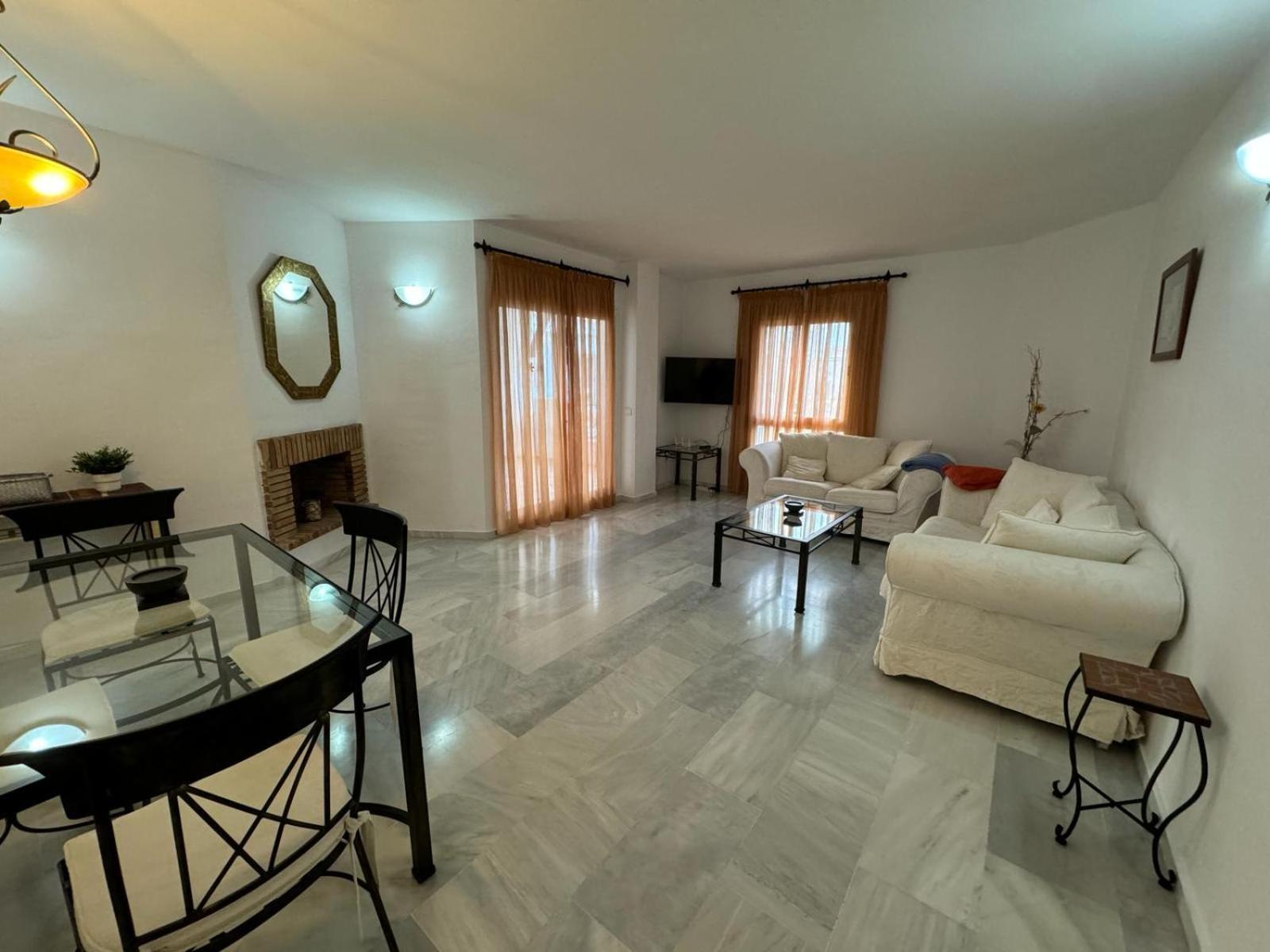 Apartamentos Naranjos Del Sol Marbella Eksteriør bilde