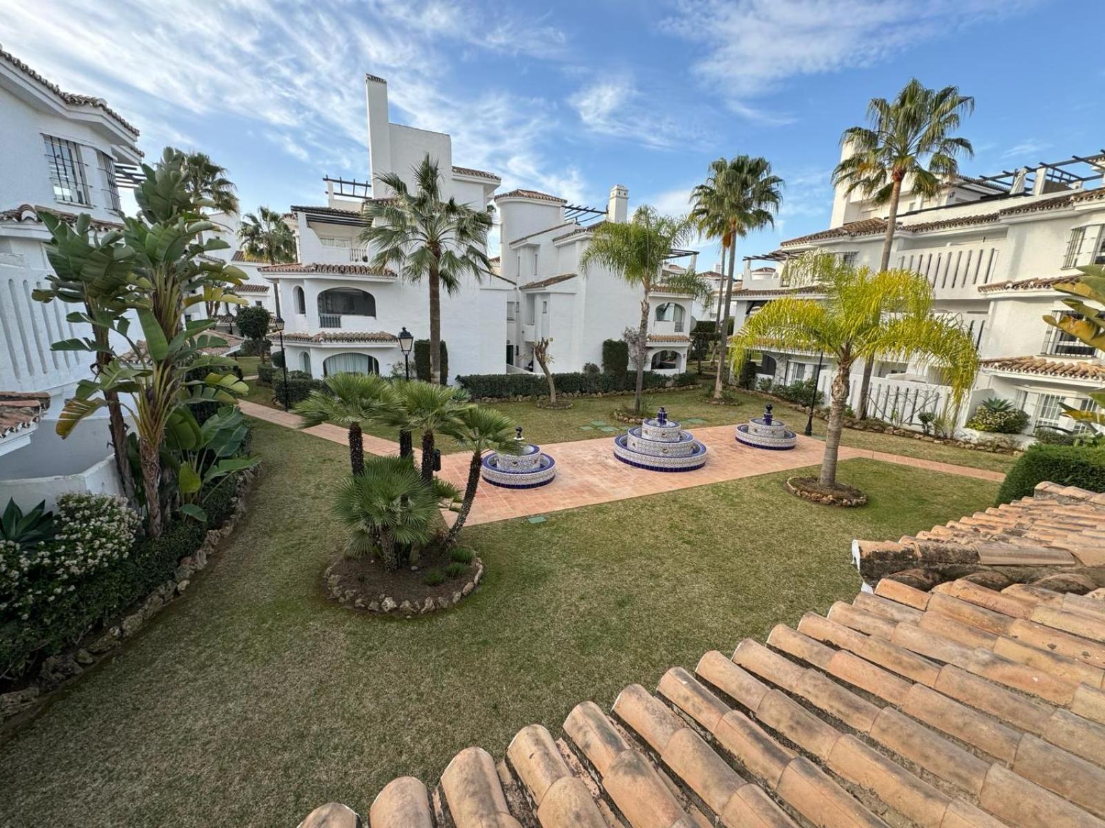 Apartamentos Naranjos Del Sol Marbella Eksteriør bilde