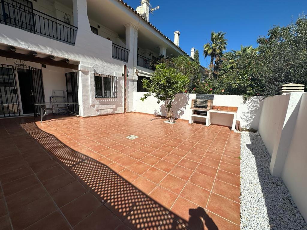 Apartamentos Naranjos Del Sol Marbella Eksteriør bilde