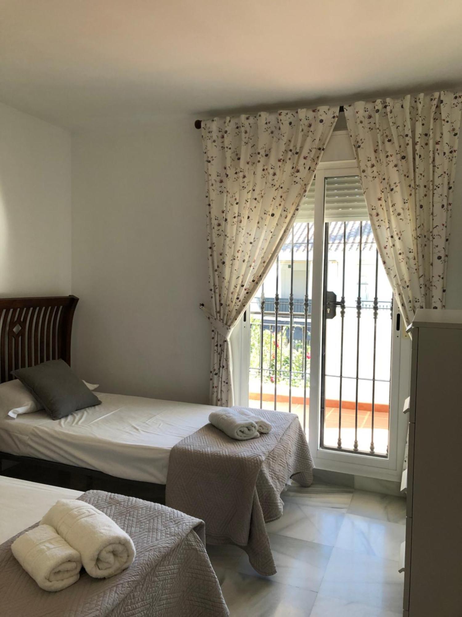 Apartamentos Naranjos Del Sol Marbella Eksteriør bilde