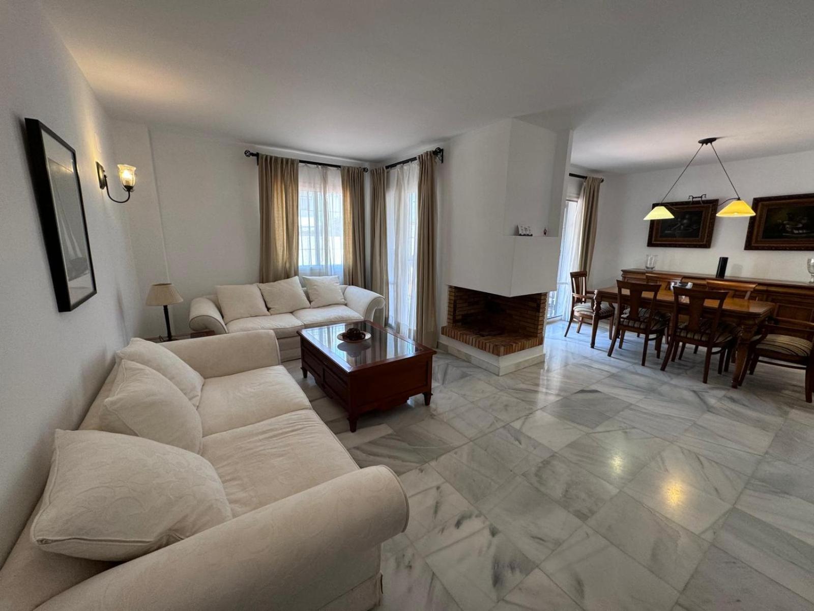 Apartamentos Naranjos Del Sol Marbella Eksteriør bilde