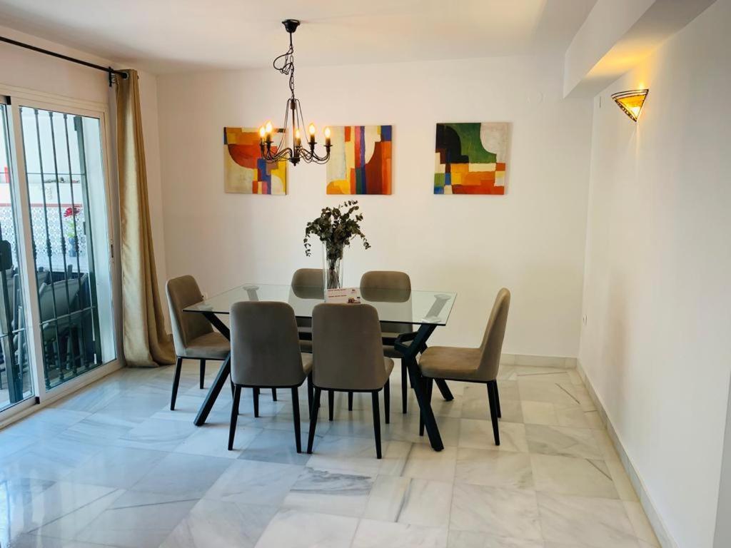 Apartamentos Naranjos Del Sol Marbella Eksteriør bilde