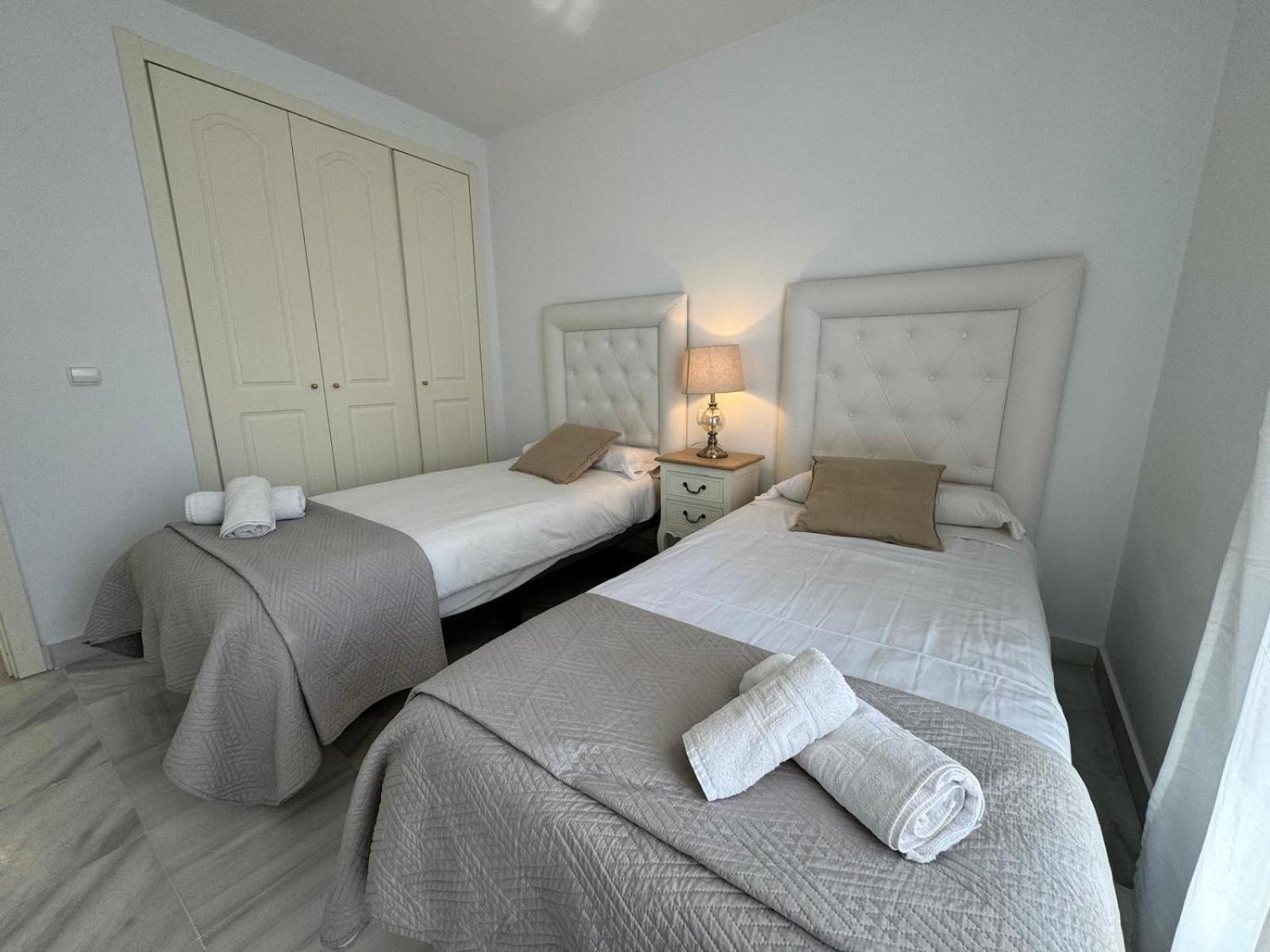 Apartamentos Naranjos Del Sol Marbella Eksteriør bilde