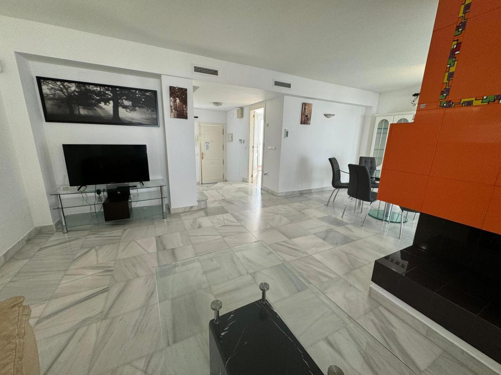 Apartamentos Naranjos Del Sol Marbella Eksteriør bilde