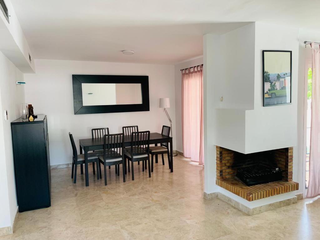 Apartamentos Naranjos Del Sol Marbella Eksteriør bilde