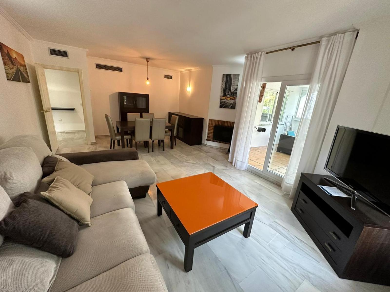 Apartamentos Naranjos Del Sol Marbella Eksteriør bilde